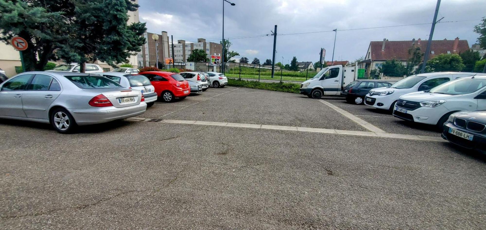 Studio Rdc Calme Avec Parking Ferme Pres Autoroute Et Tram C มูลูส ภายนอก รูปภาพ